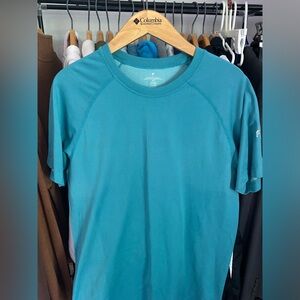 FABLETICS / TSHIRT / SIZE-M / COLOR-TEAL